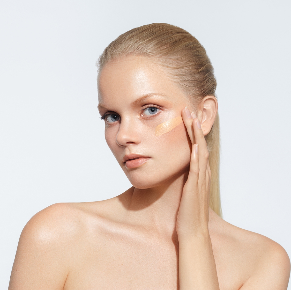 Nu Colour Bioadaptive* BB+ Skin Loving Foundation - Shell Nu Colour Bioadaptive* BB+ Skin Loving Foundation - Shell
