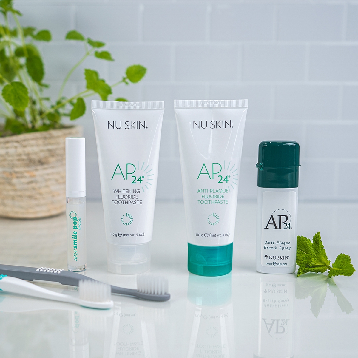 AP 24 Whitening Fluoride Toothpaste AP 24 Whitening Fluoride Toothpaste